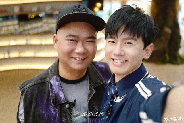 张杰发长文悼念苟伟，回忆21年前相识细节，知情人：他走的时候很平静