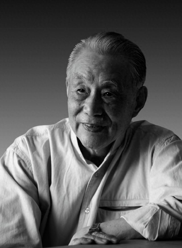 鲁慕迅同志逝世