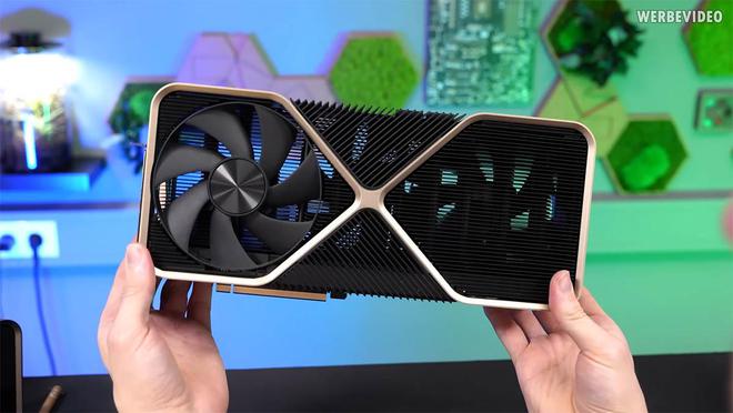 从未发布的TITAN ADA测试：满血AD102、48GB GDDR6X、双16pin供电