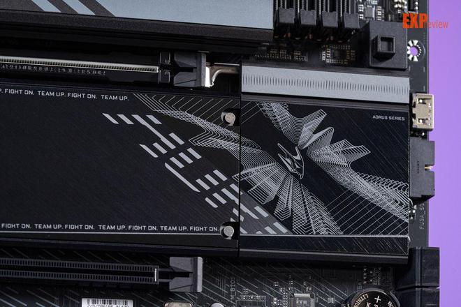 技嘉Z890AORUS ELITE WIFI7评测：200SBoost功能显著改善游戏性能