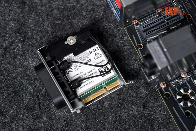 技嘉Z890AORUS ELITE WIFI7评测：200SBoost功能显著改善游戏性能