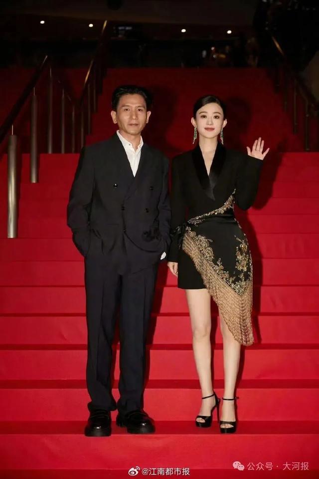 热搜爆了！赵丽颖被曝新恋情，男方是导演赵德胤