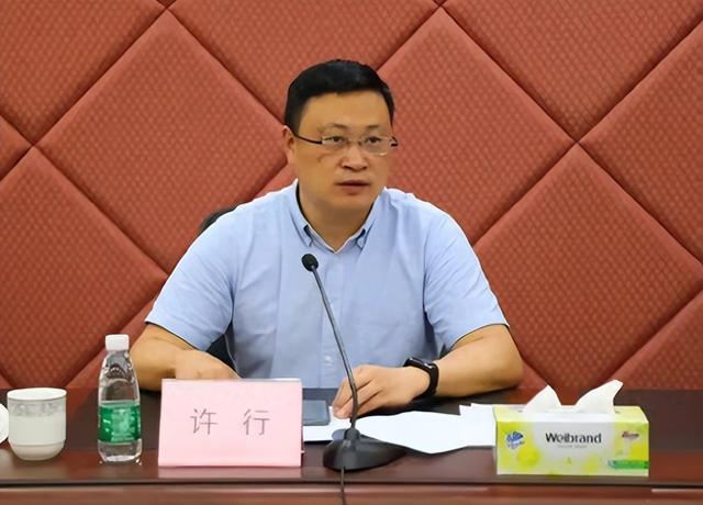 广东一街道办主任为获提拔，大搞“政绩工程”，预算10万活动花200多万！
