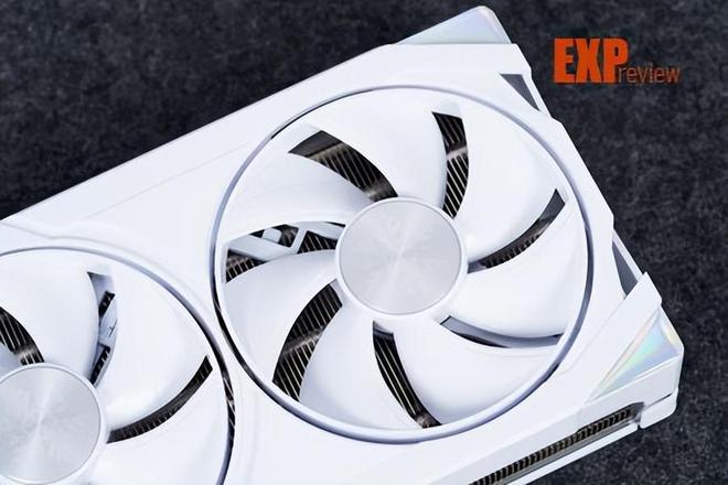 耕升RTX5060Ti16GB踏雪X3 OC评测:极简白色造型，优秀的2K主流卡