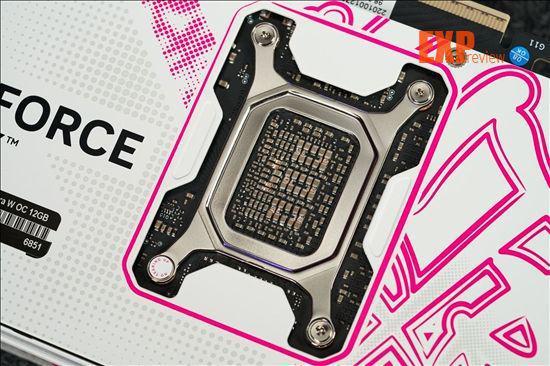iGame GeForce RTX 5070 Ultra W OC评测:是霓虹潮玩2K游戏利器