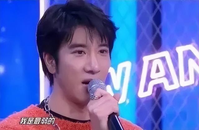 王力宏晒博士哥哥演讲视频：为我哥骄傲！曾称“我是我们家最弱的”