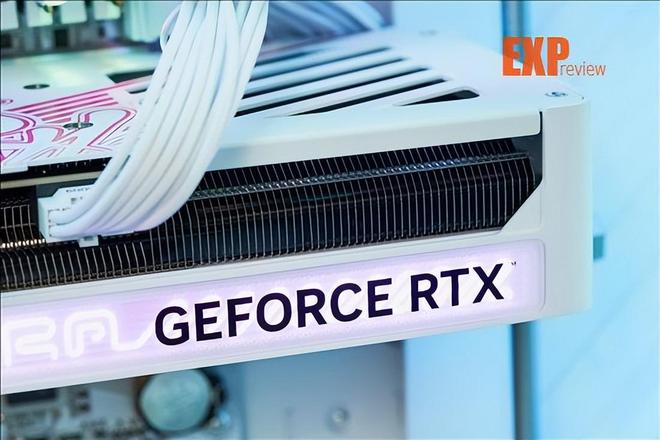 iGame GeForce RTX 5070 Ultra W OC评测:是霓虹潮玩2K游戏利器