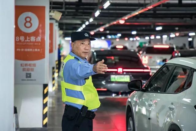 今明两天将有超13万辆车经这里入沪！返程注意：今起影响上海，局部中到大雨！气温还要降
