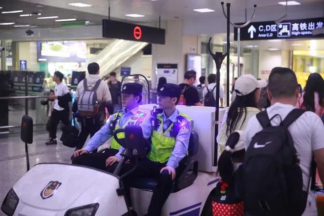 今明两天将有超13万辆车经这里入沪！返程注意：今起影响上海，局部中到大雨！气温还要降