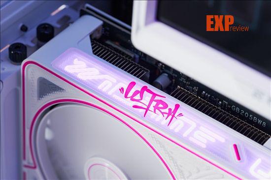 iGame GeForce RTX 5070 Ultra W OC评测:是霓虹潮玩2K游戏利器
