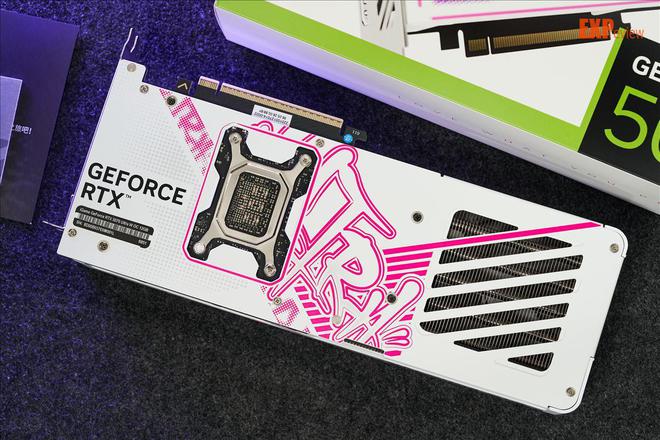 iGame GeForce RTX 5070 Ultra W OC评测:是霓虹潮玩2K游戏利器