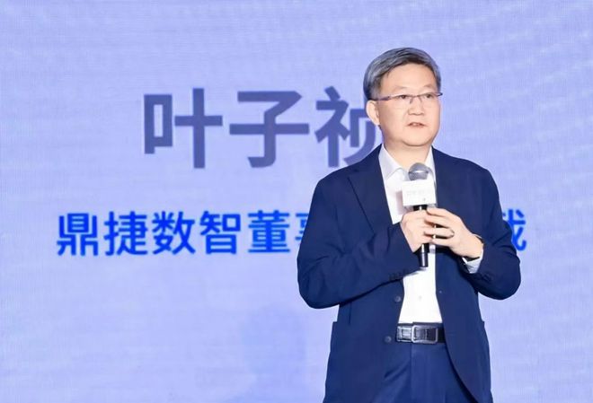 工业AI如何落地？不是通用智能，而是“懂行”的AI