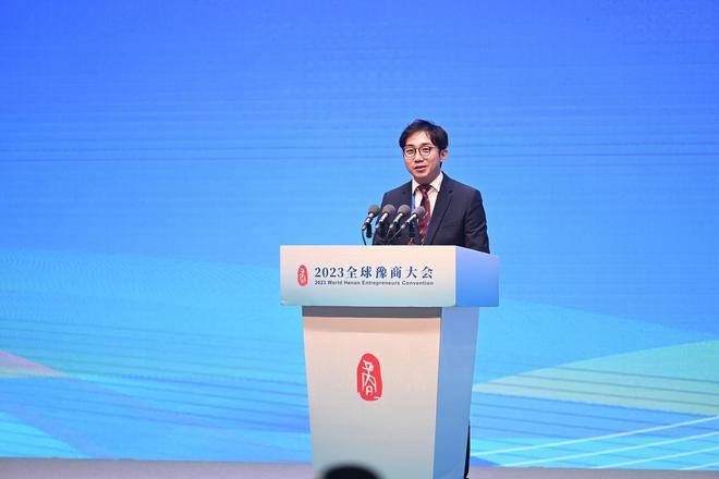 河南首富换人！泡泡玛特创始人王宁身家1467亿元，取代秦英林成河南新首富
