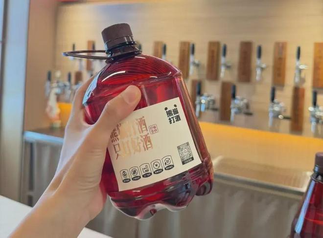 散酒铺复兴记：当老传统装上新消费